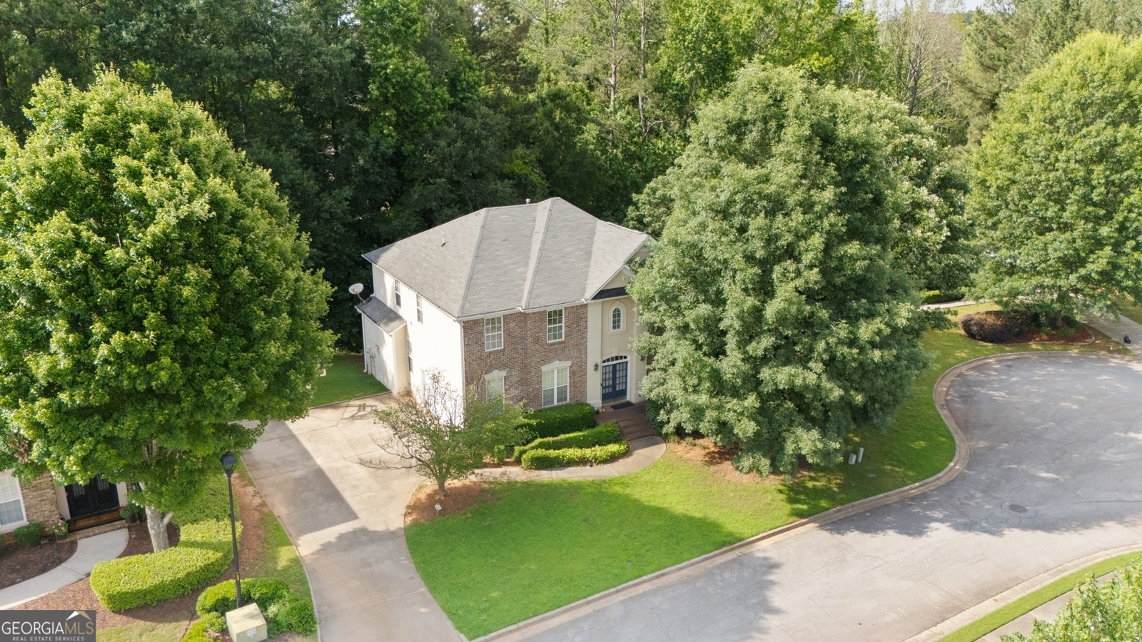 6057 Glencedar Lane Atlanta - 35