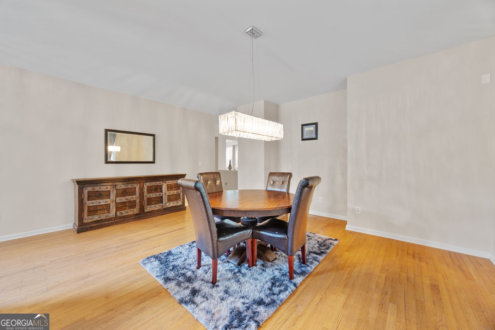 6057 Glencedar Lane Atlanta - 5