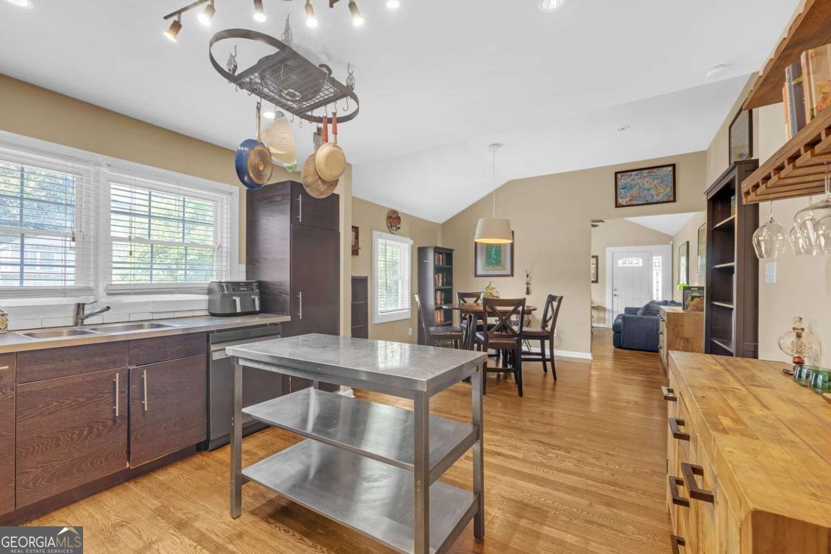 730 Brownwood Avenue Atlanta - 7