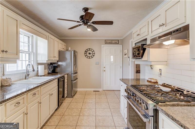 82 Cedar Bluff Winder - 20