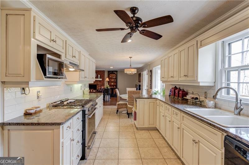 82 Cedar Bluff Winder - 22