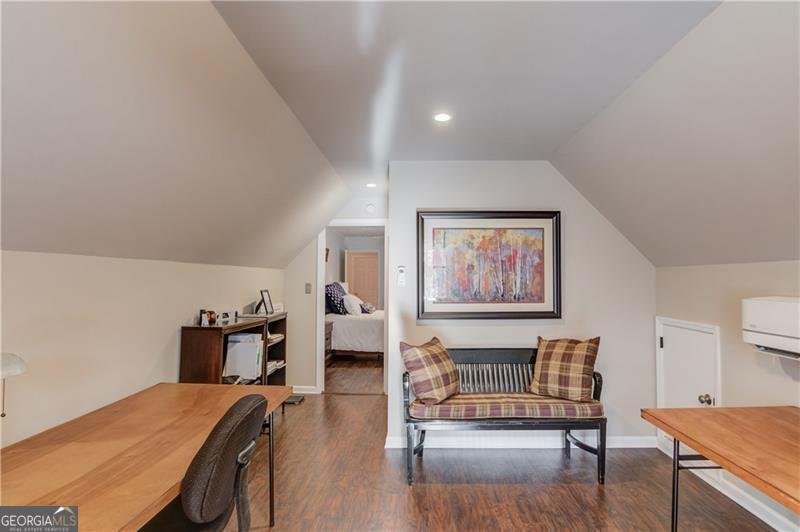 82 Cedar Bluff Winder - 40