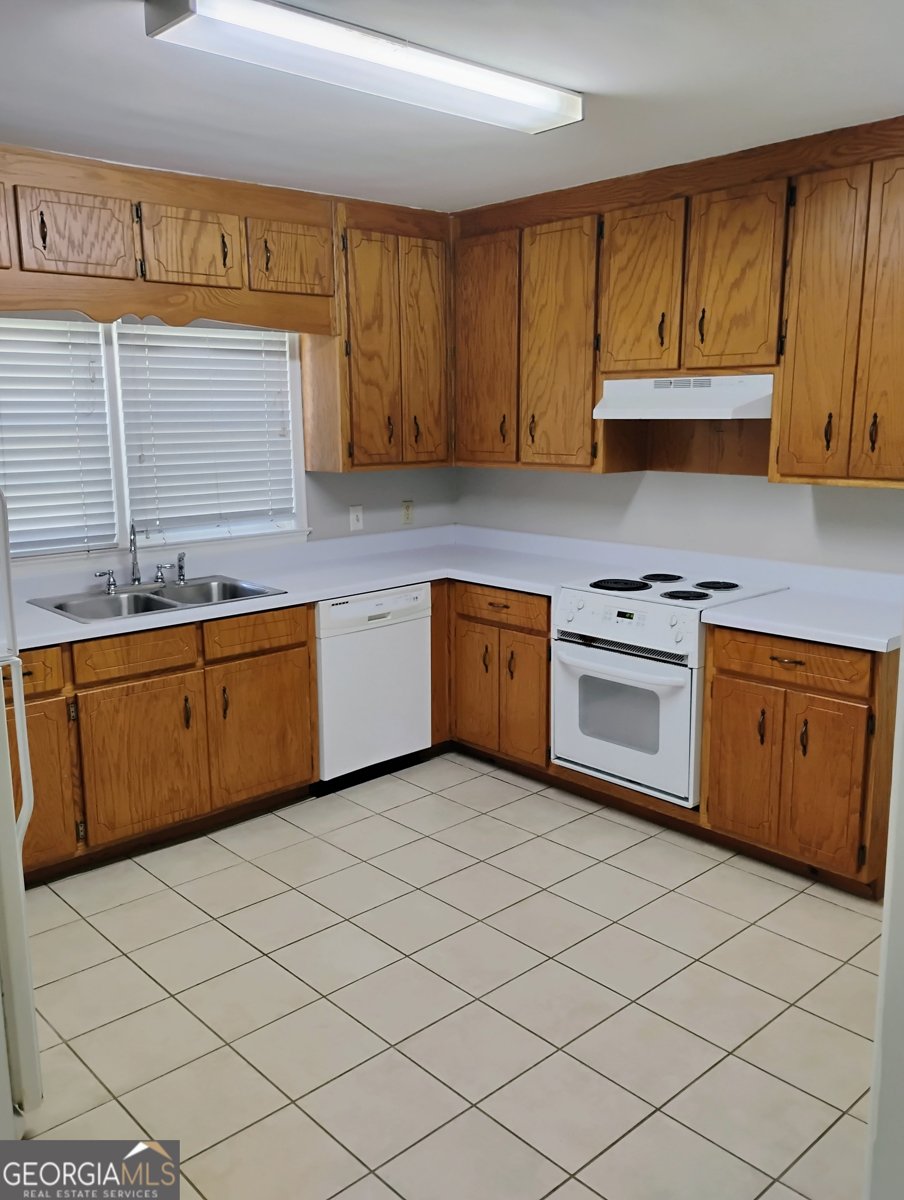 99 WOODLAWN Avenue Winder - 13