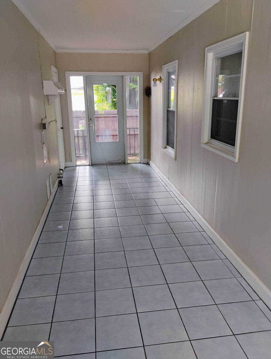 99 WOODLAWN Avenue Winder - 14