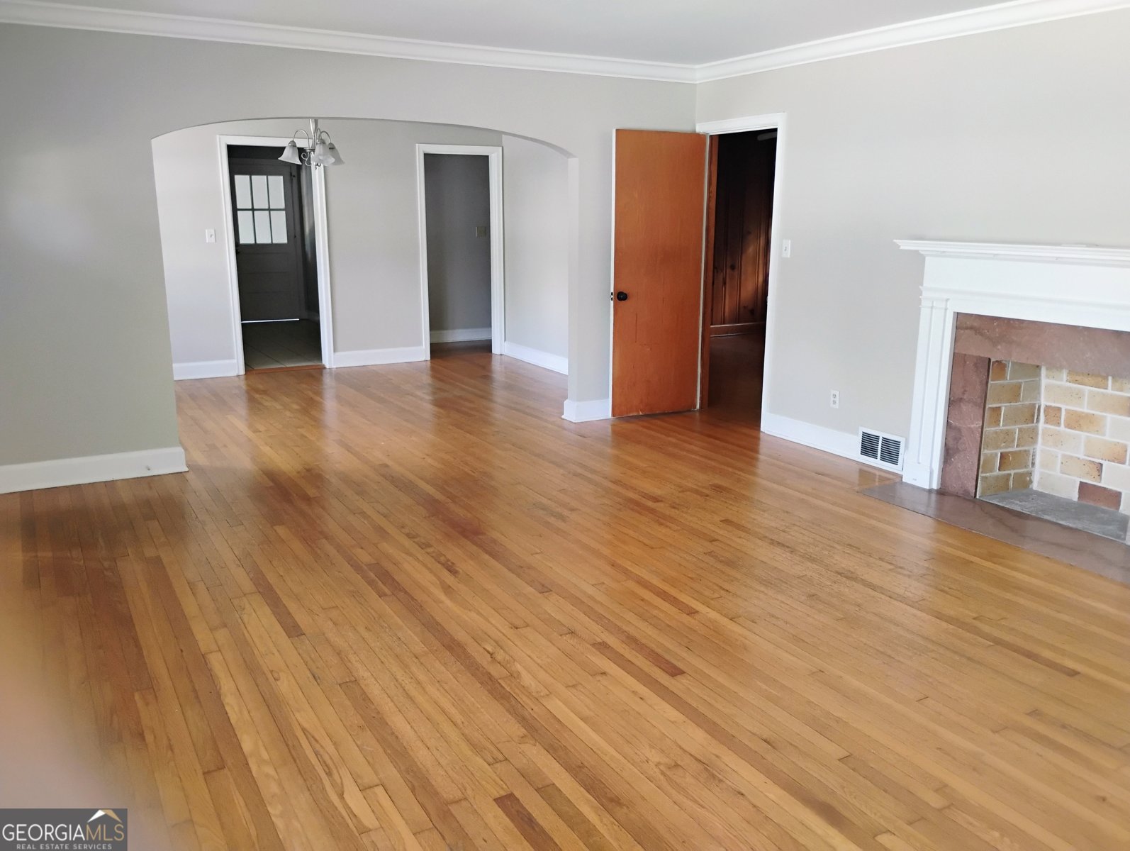 99 WOODLAWN Avenue Winder - 8