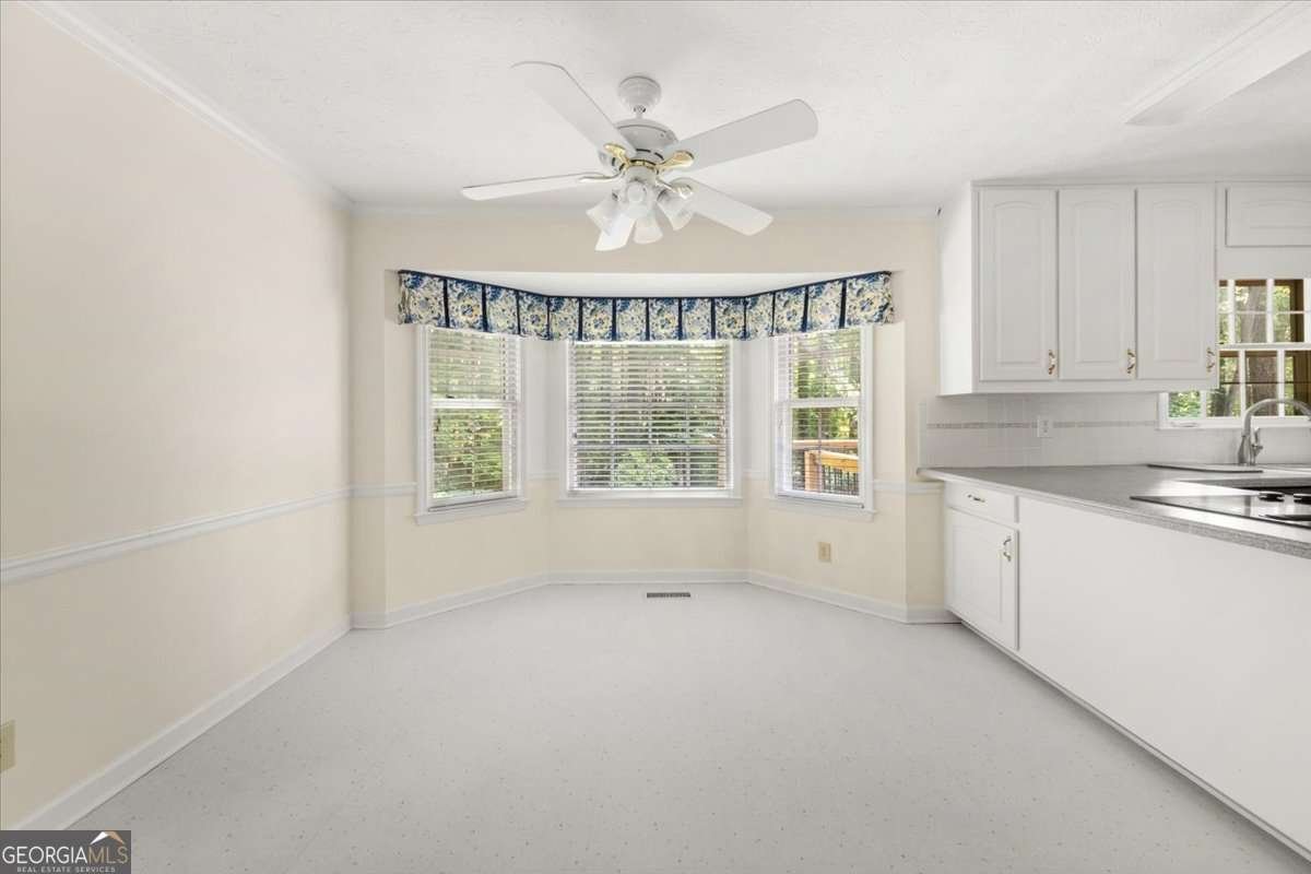 127 ROE HAMPTON LN Lane Stone Mountain - 22