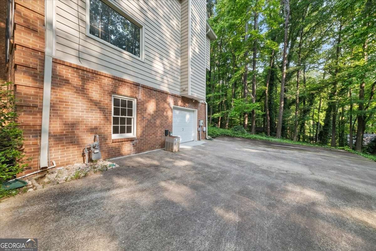 127 ROE HAMPTON LN Lane Stone Mountain - 4
