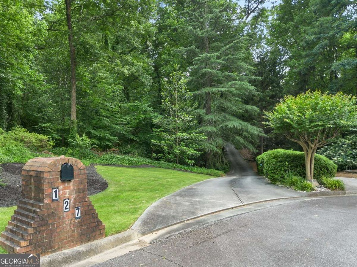 127 ROE HAMPTON LN Lane Stone Mountain - 6