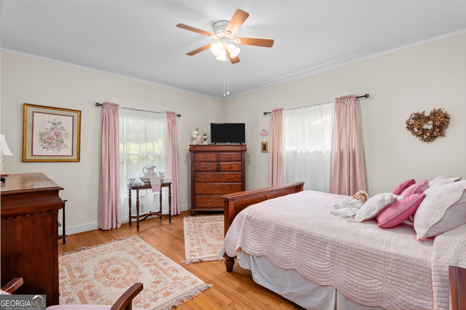 214 Sunset Drive Washington - 25
