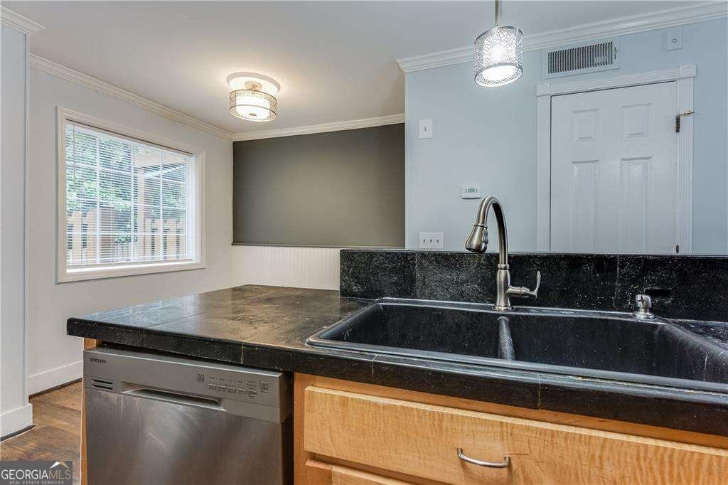 2232 Dunseath Avenue Atlanta - 11