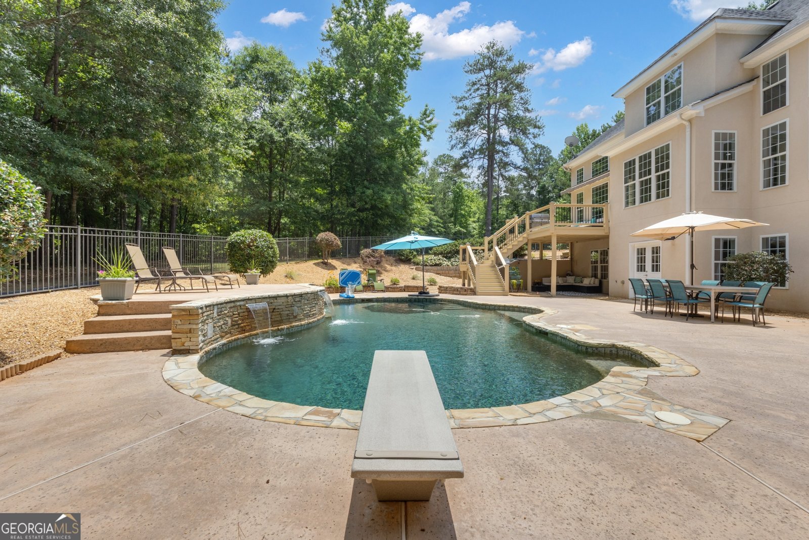 140 Olivia Court Fayetteville - 77