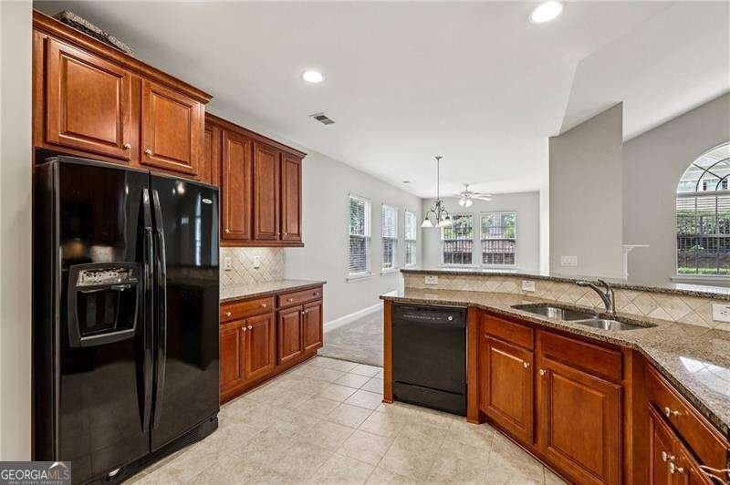 2721 Grapevine Circle Cumming - 16