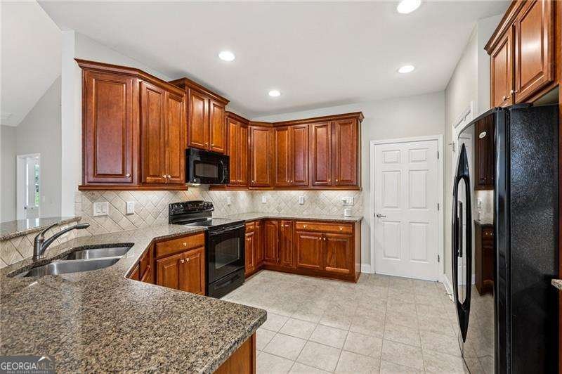 2721 Grapevine Circle Cumming - 17