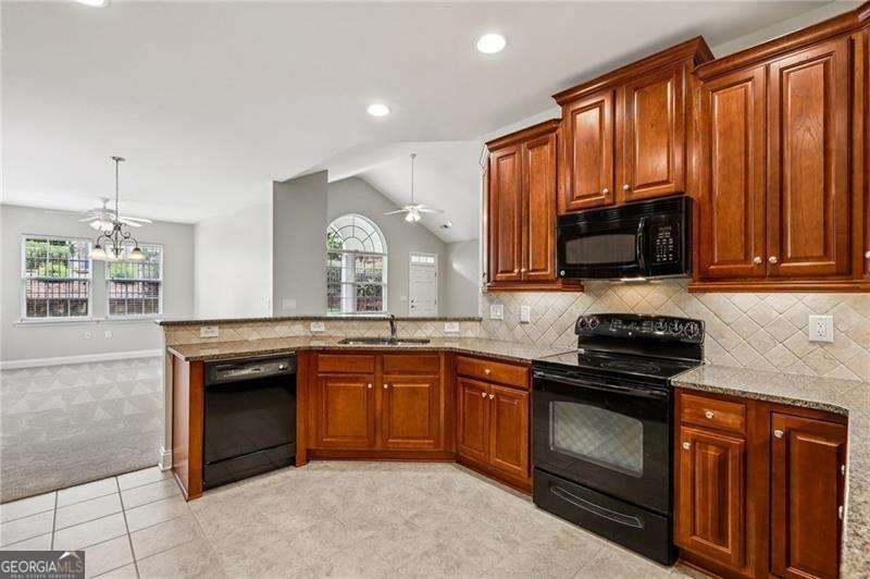 2721 Grapevine Circle Cumming - 18