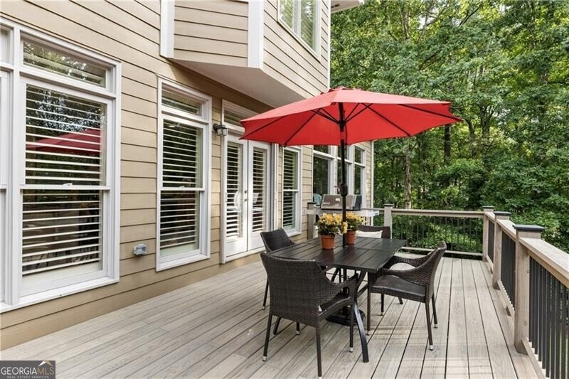 325 Taylor Glen Drive Alpharetta - 27