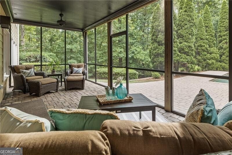 325 Taylor Glen Drive Alpharetta - 8