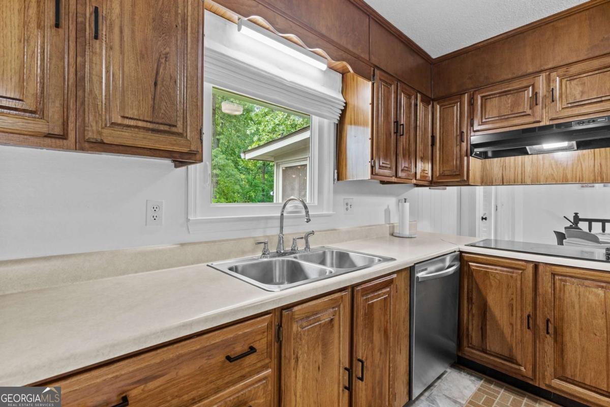 4433 Lake Forest Drive Oakwood - 16