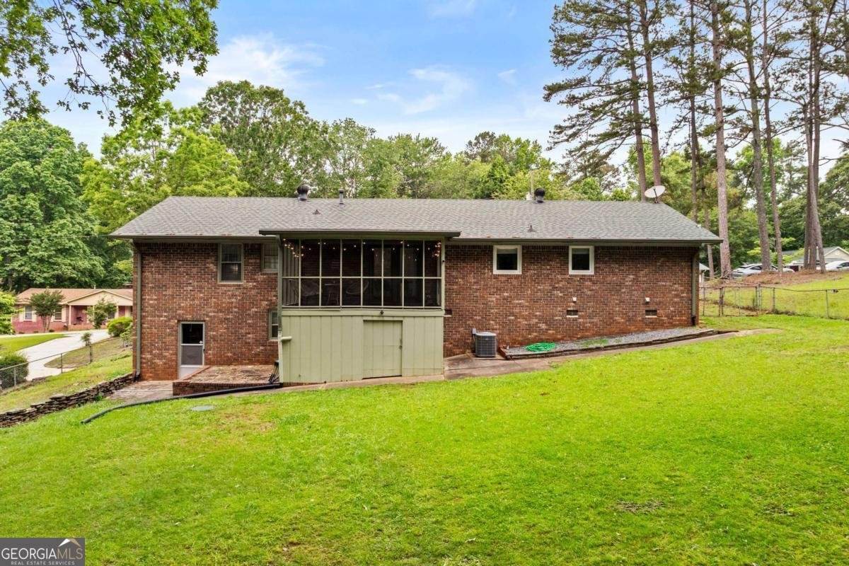 4433 Lake Forest Drive Oakwood - 37