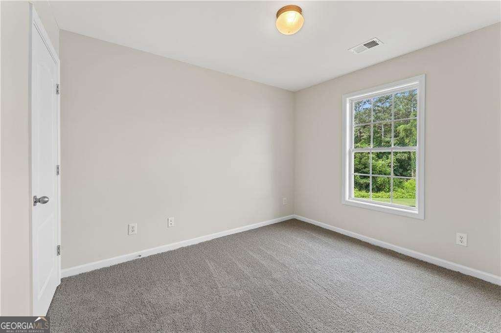 5960 Castlegate Drive Douglasville - 5