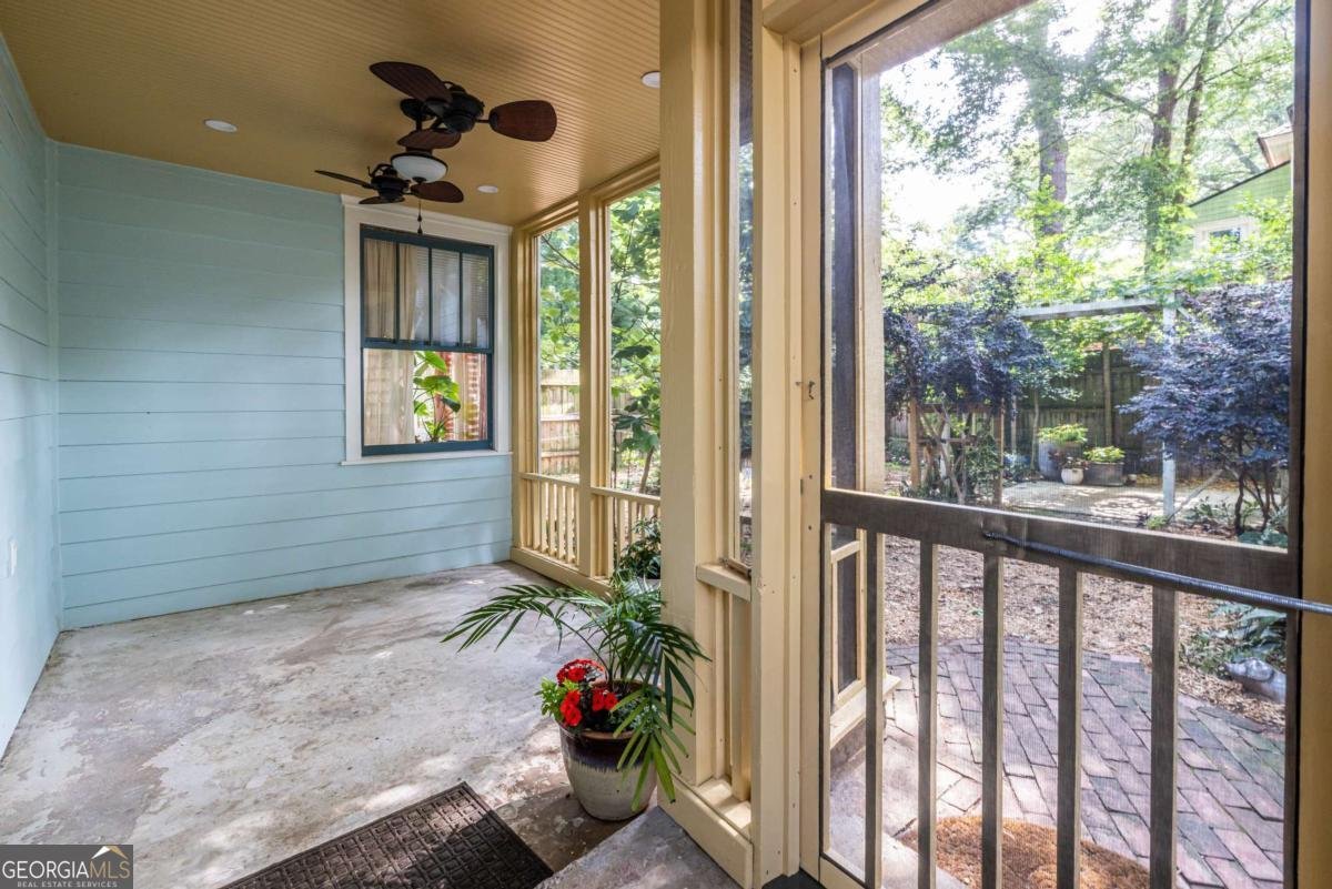 570 Park Avenue Atlanta - 33