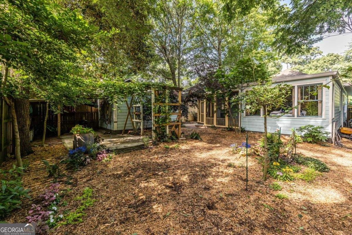 570 Park Avenue Atlanta - 34