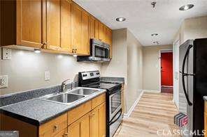 131 Broad Street Athens - 9