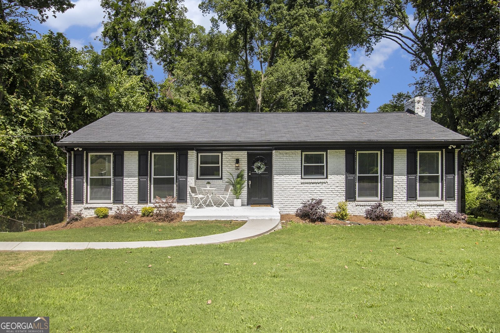 2358 Armand Road Atlanta - 1
