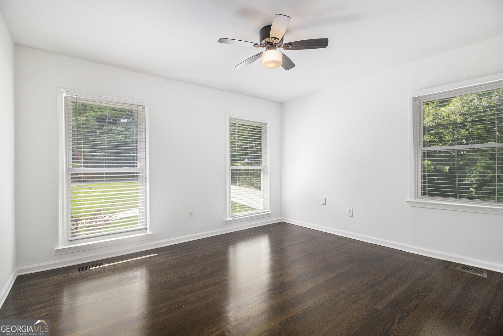 2358 Armand Road Atlanta - 23