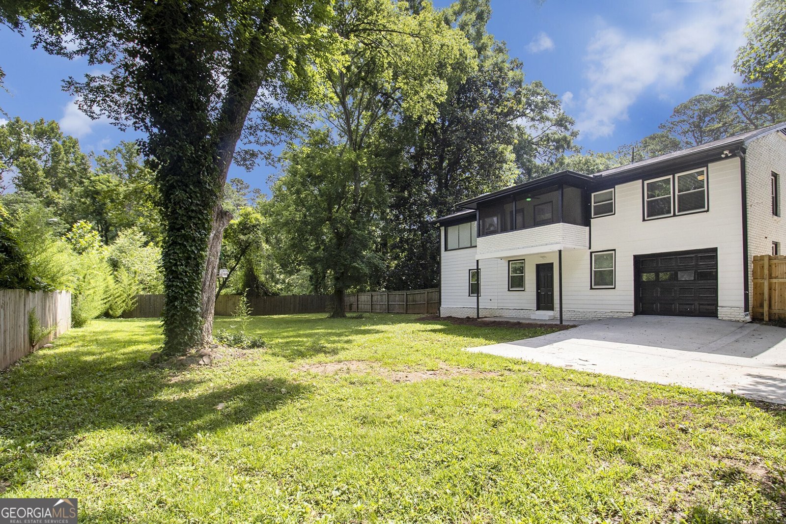 2358 Armand Road Atlanta - 33