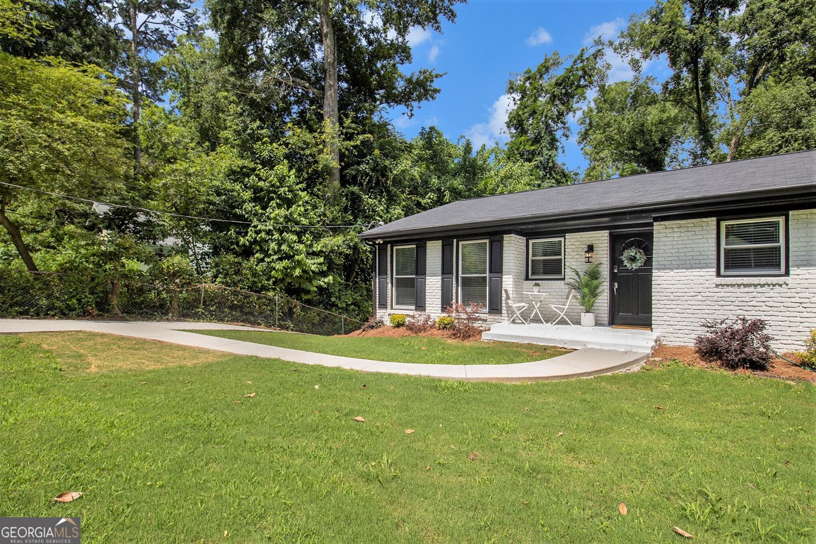 2358 Armand Road Atlanta - 34
