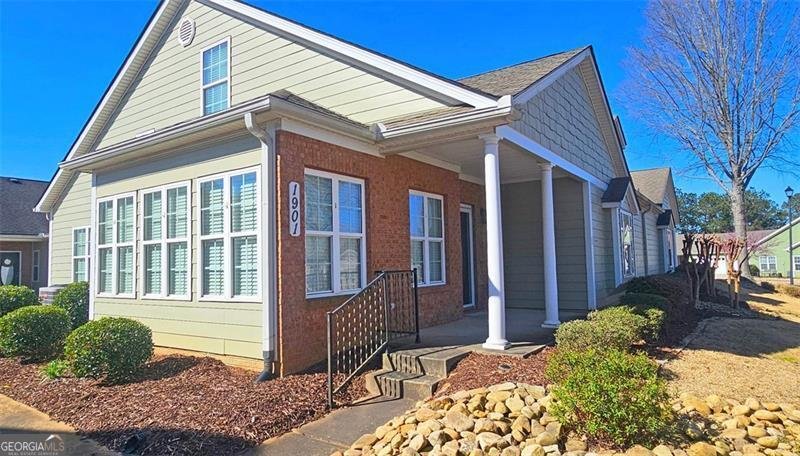 1901 COMMONWEALTH Circle Newnan - 1