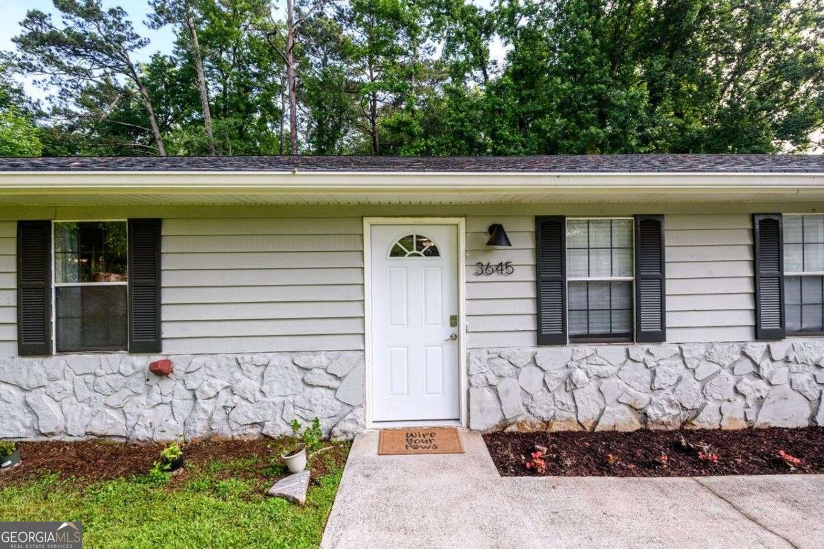 3645 Shrewsbury Court Snellville - 2