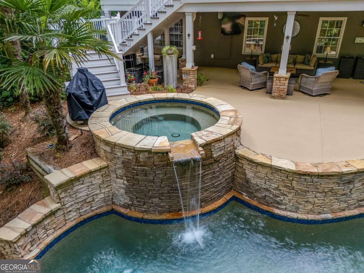 407 Amber Lane Woodstock - 14