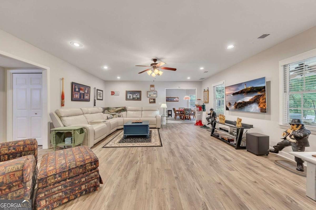 407 Amber Lane Woodstock - 54
