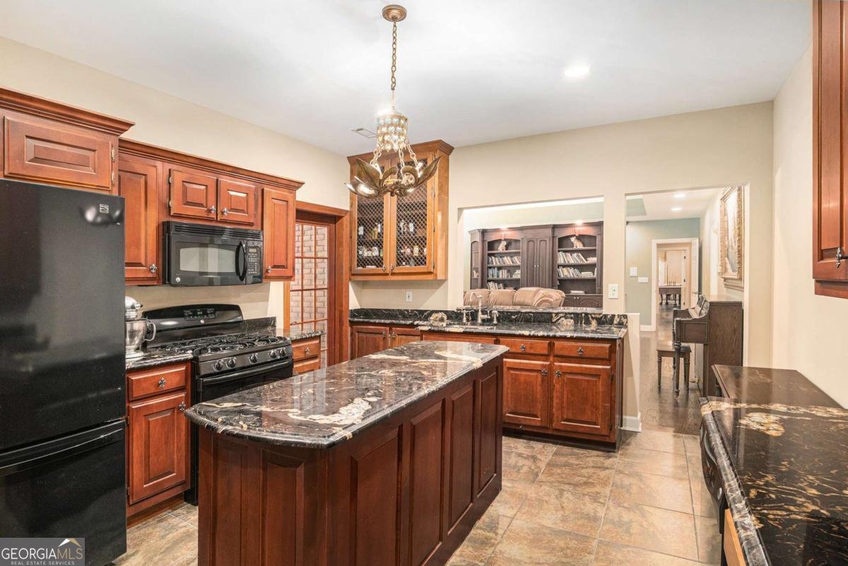 7660 Treeridge Court Atlanta - 37