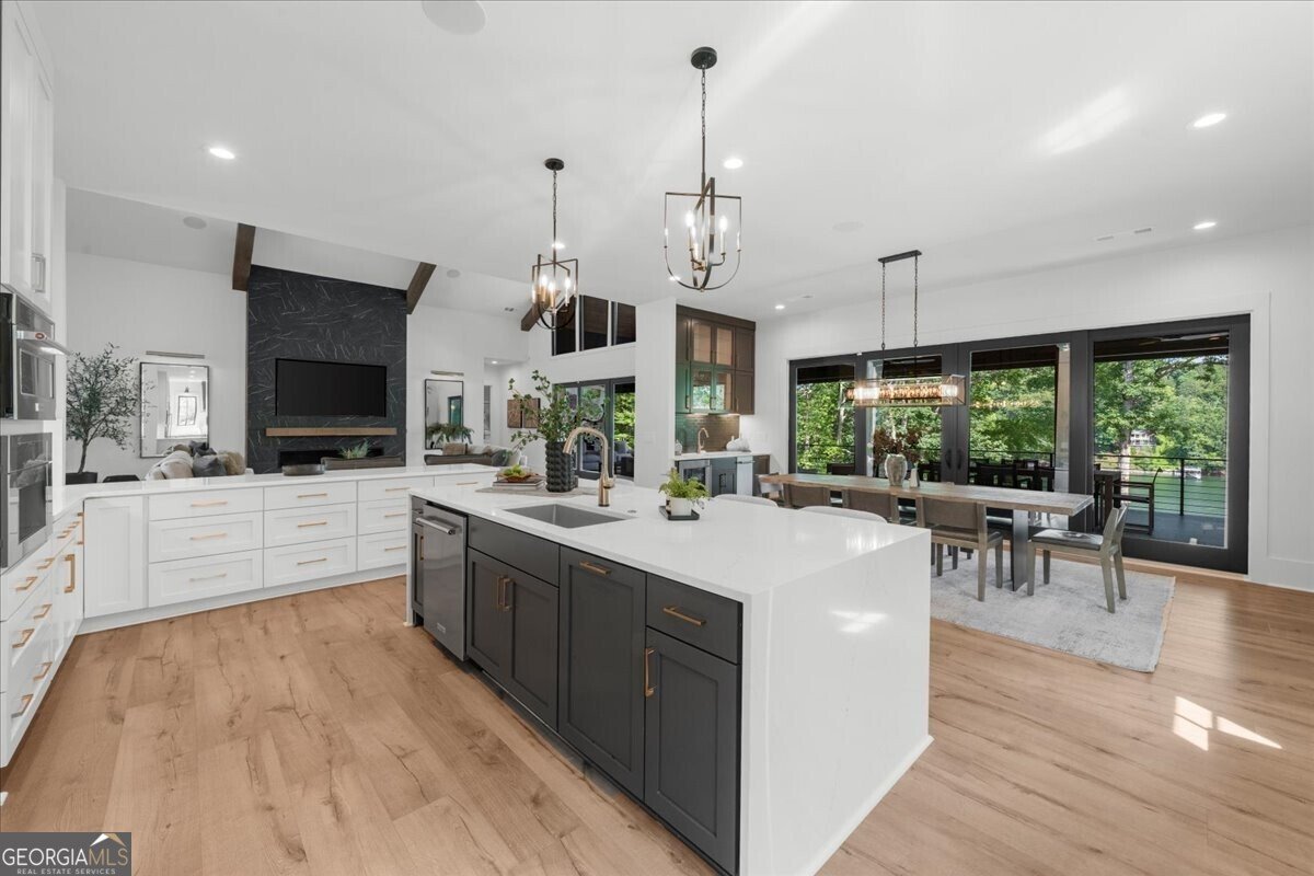 4451 Shellie Lane Oakwood - 3