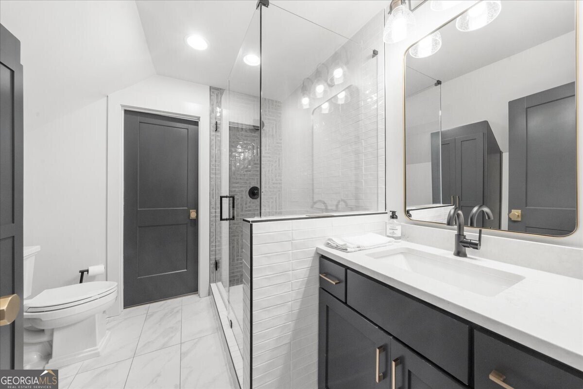 4451 Shellie Lane Oakwood - 34