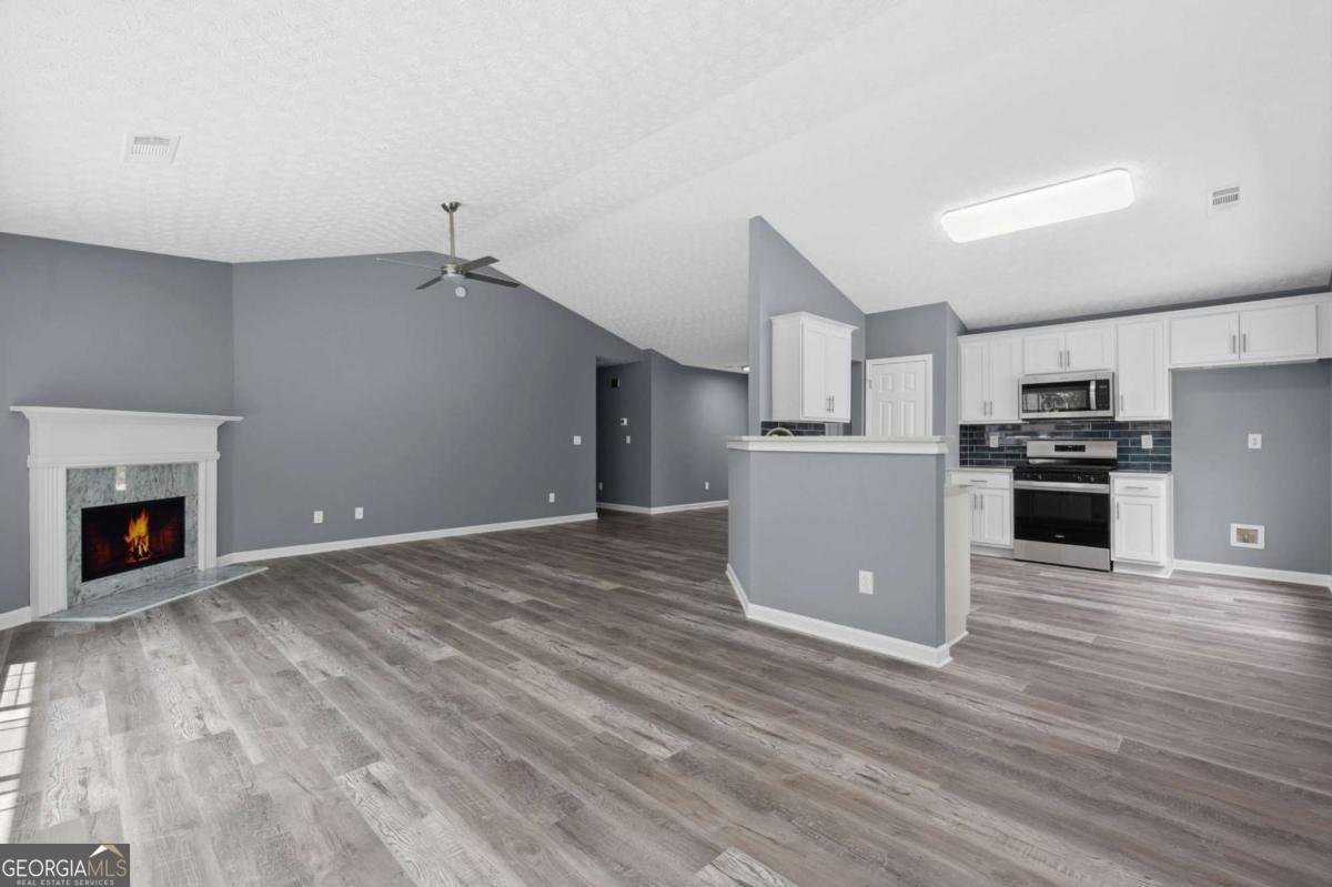 2470 Hillvale Circle Lithonia - 6