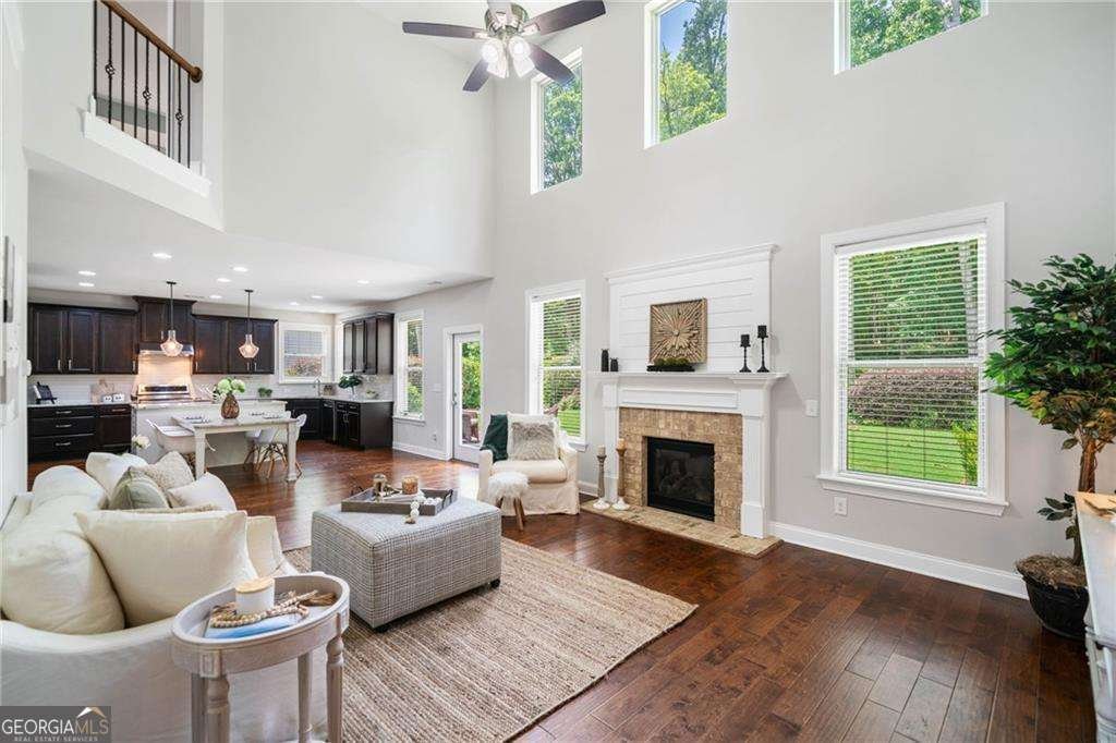 4460 Hunters Walk Way Cumming - 15