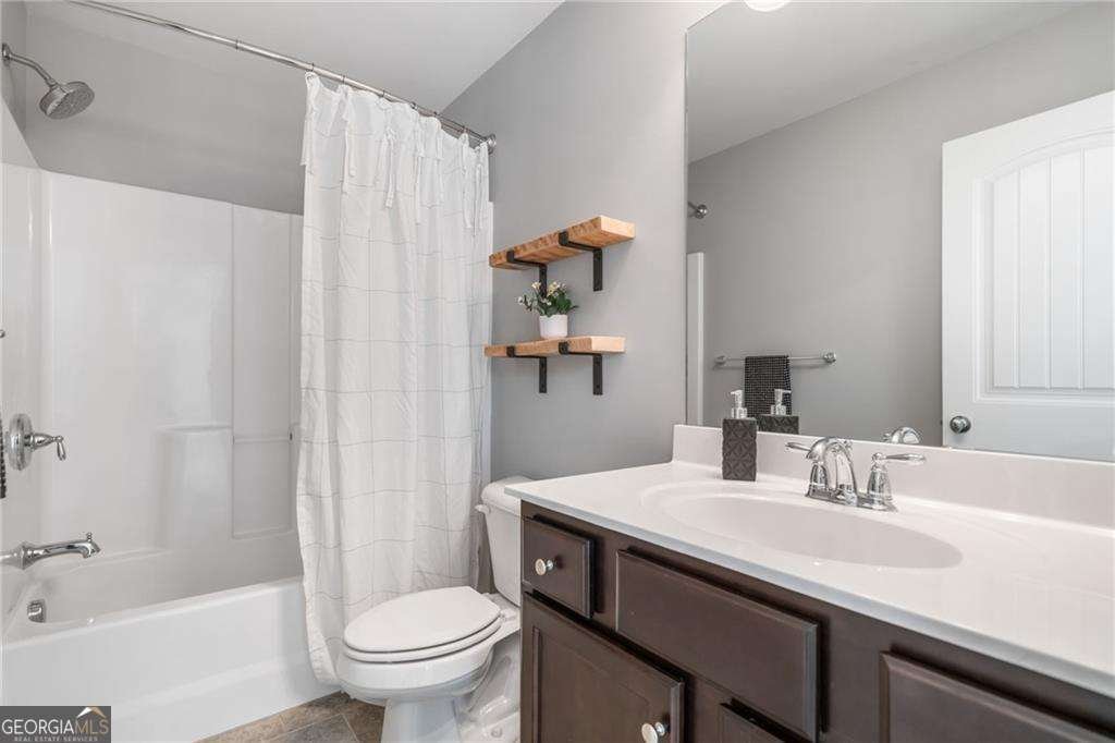 4460 Hunters Walk Way Cumming - 40