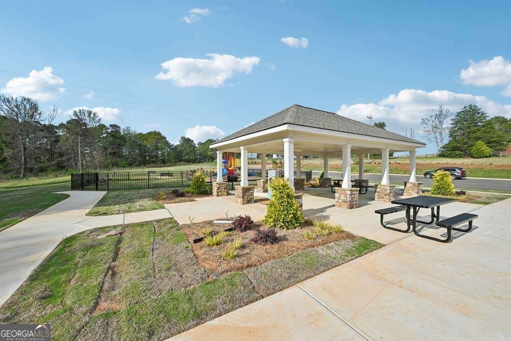 624 Silverleaf Trail Bethlehem - 34