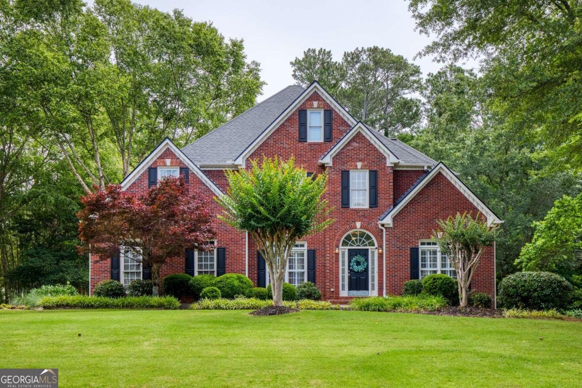 610 Woodstream Court Roswell - 1