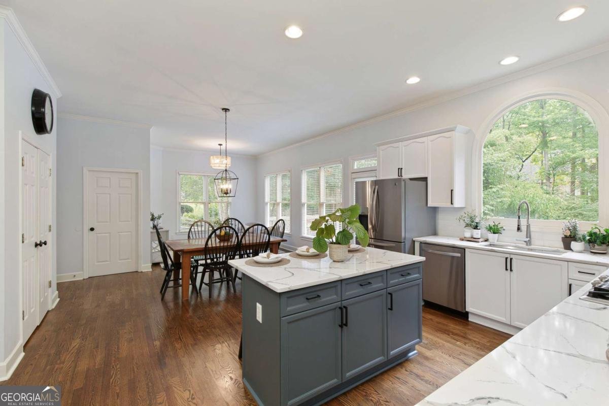 610 Woodstream Court Roswell - 20