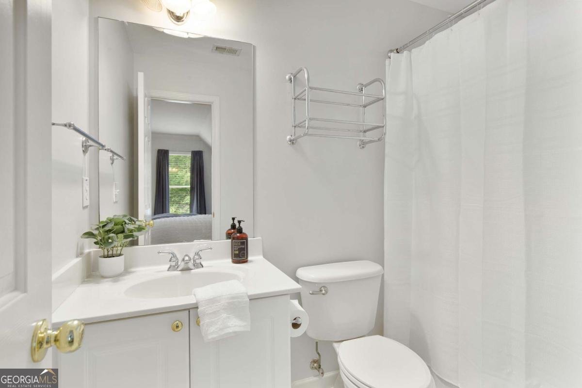 610 Woodstream Court Roswell - 32