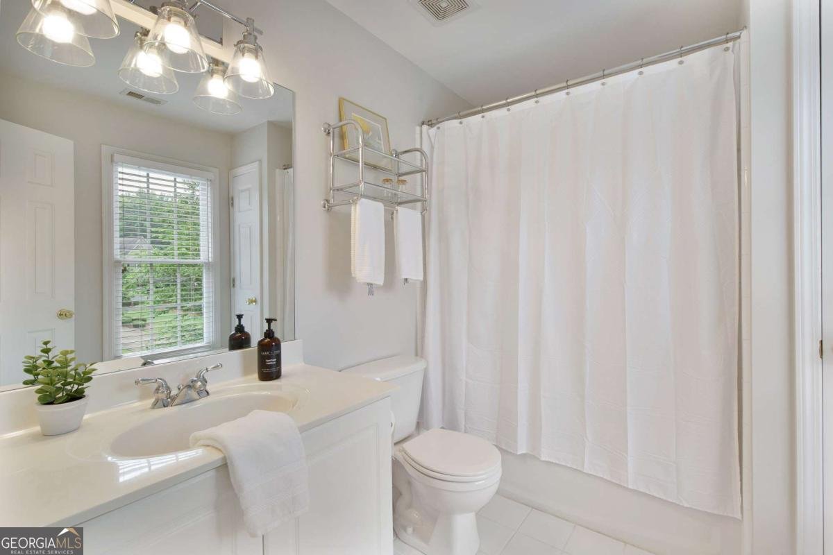 610 Woodstream Court Roswell - 34