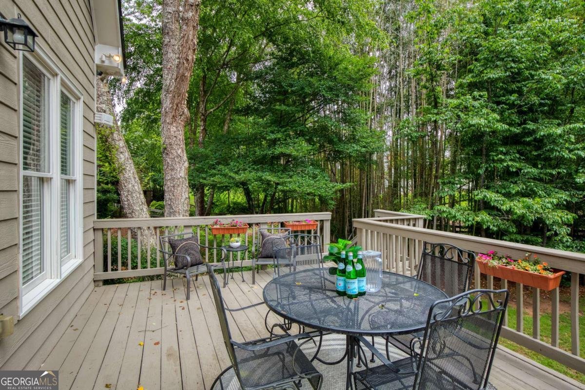 610 Woodstream Court Roswell - 49
