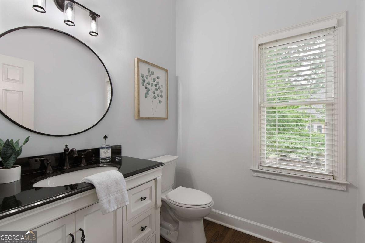 610 Woodstream Court Roswell - 6