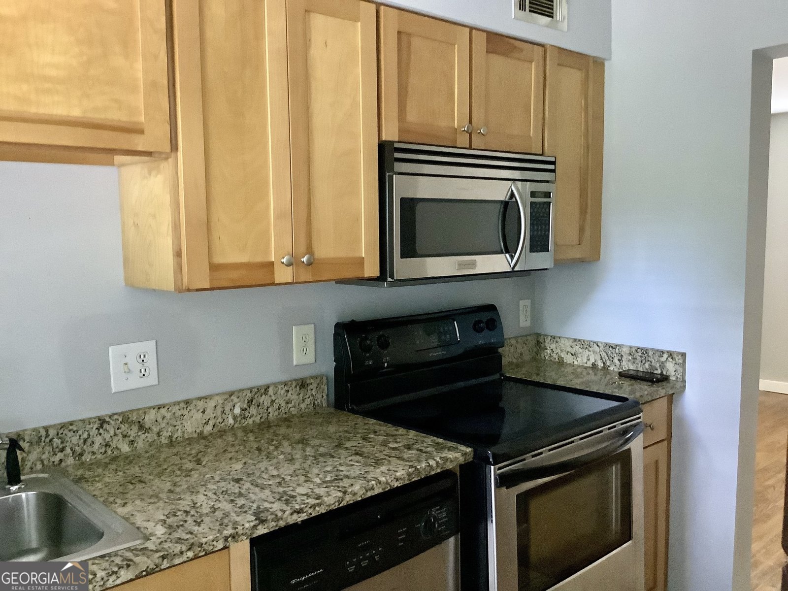 561 Formwalt Street Atlanta - 6