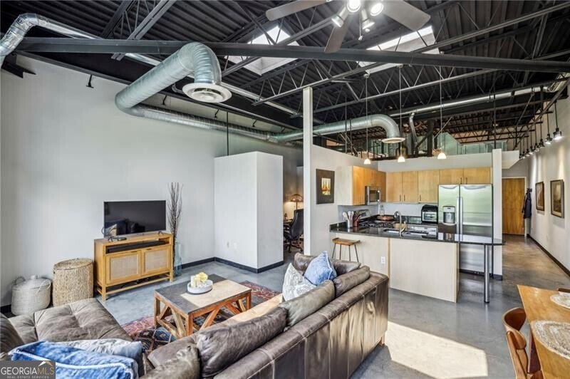 5200 Peachtree Road Atlanta - 3