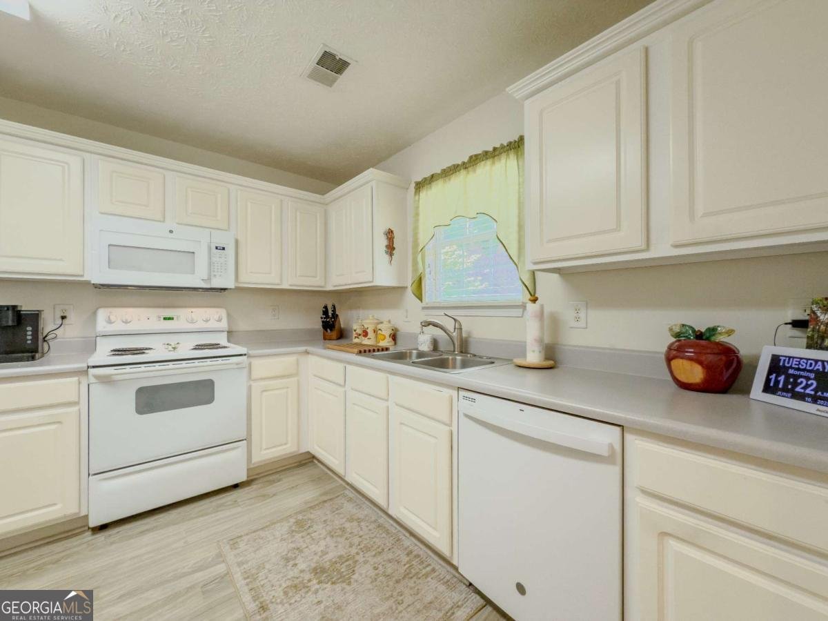 851 Jay Bird Lane Winder - 14
